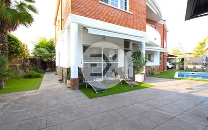 Terrassa de Casa o xalet en venda en Castelldefels amb Aire condicionat, Terrassa i Piscina