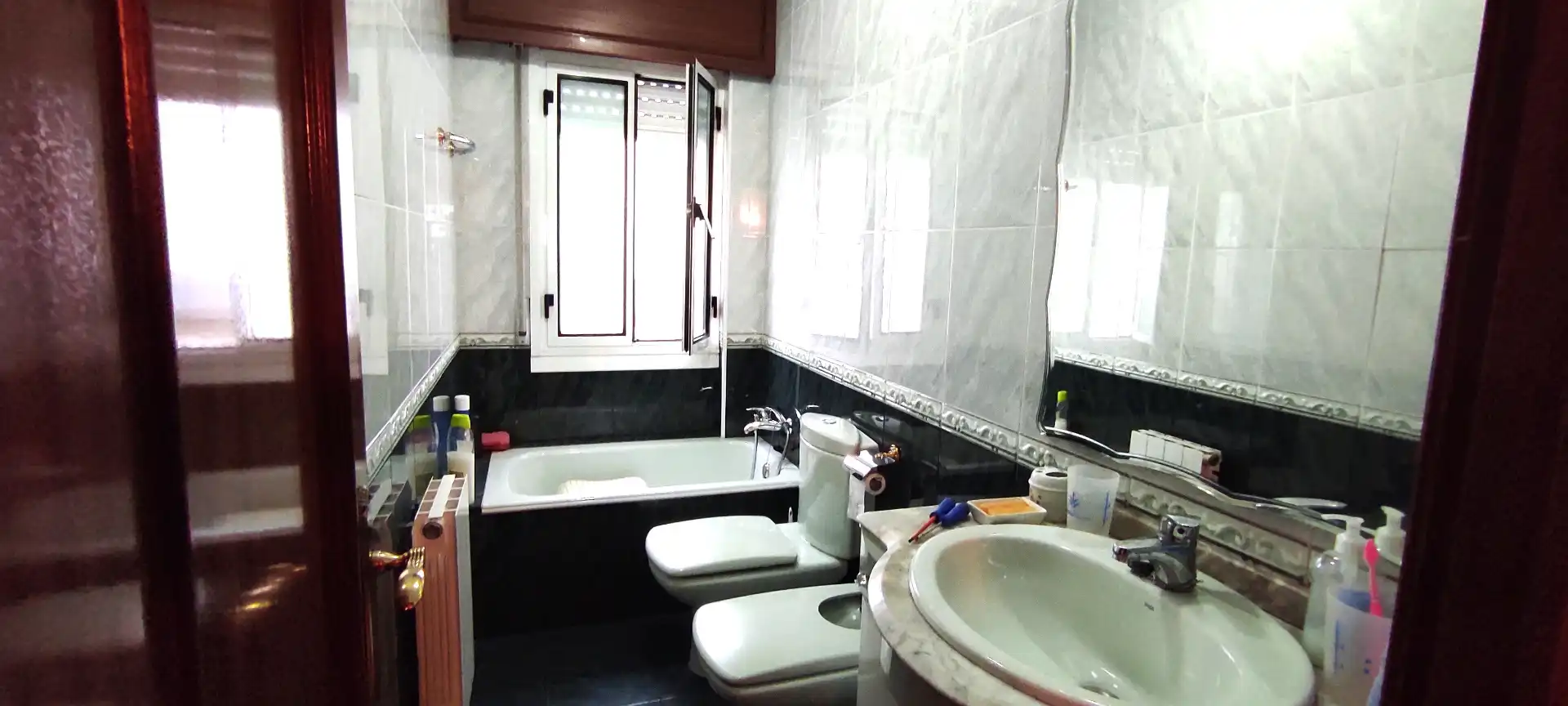 Baño de Piso en venta en Valle de Trápaga-Trapagaran con Calefacción, Amueblado y Balcón