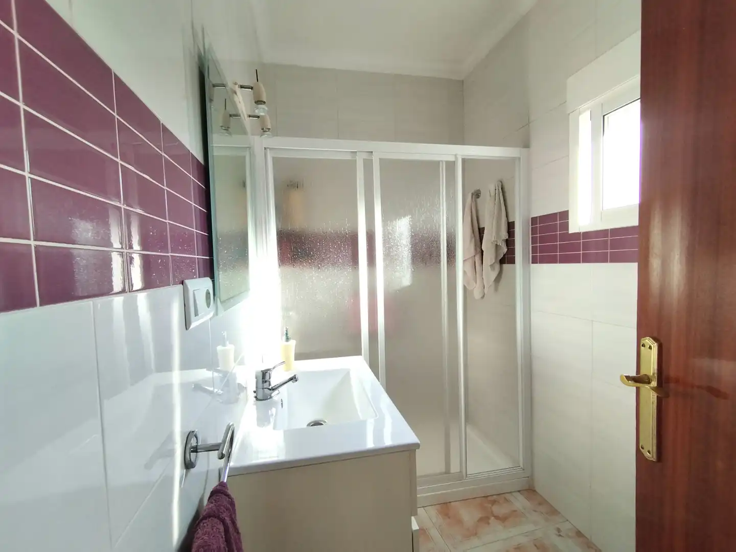 Baño de Piso en venta en Lepe con Terraza, Trastero y Amueblado