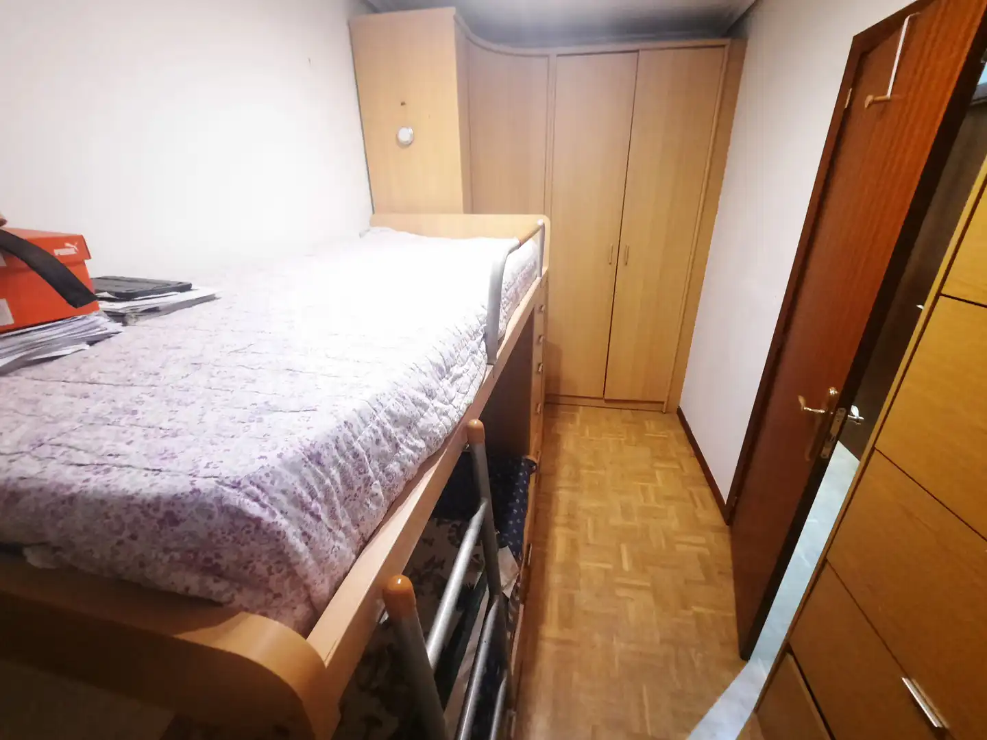 Dormitori de Pis en venda en Barakaldo  amb Calefacció, Traster i Moblat