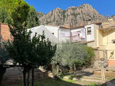 Maison mitoyenne avec jardin à vendre à Collbató