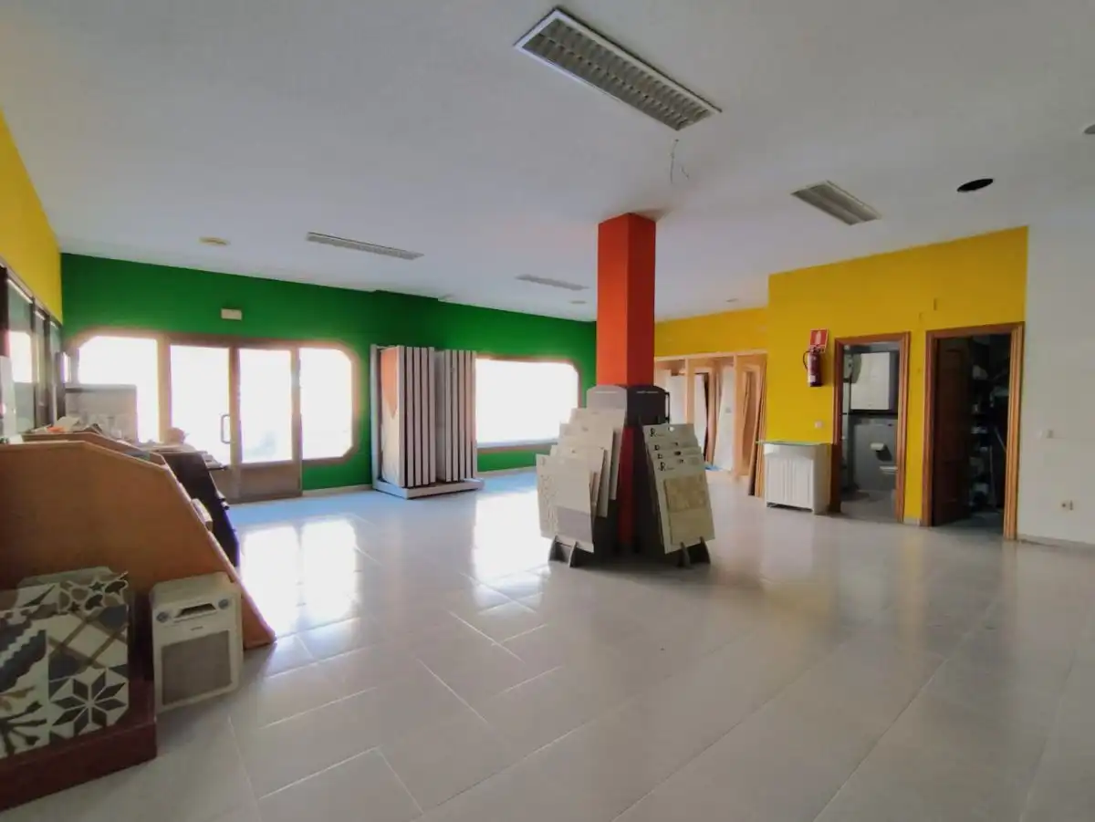 Local comercial en venda a Calle Calle Sor Valentina Mirón, 55, puerta, imagen 8
