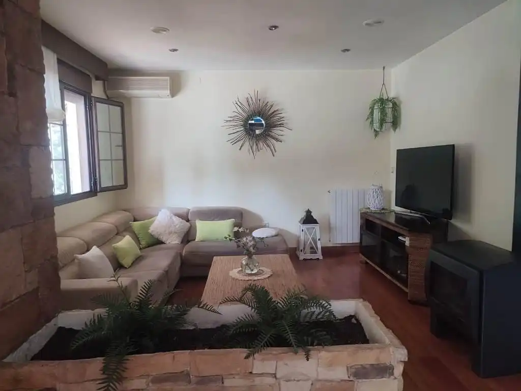 Sala d'estar de Casa o xalet en venda en Totana amb Calefacció, Jardí privat i Terrassa