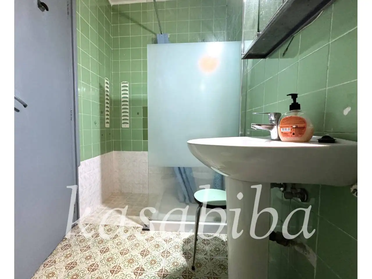 Baño de Piso en venta en Valencia con Terraza y Balcón