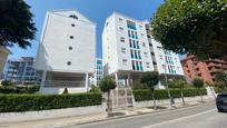 Exterior view of Duplex for sale in Castro-Urdiales  with Heating, Parquet flooring and Washing machine