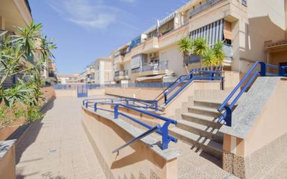 Vista exterior de Pis de lloguer en Las Gabias amb Aire condicionat i Terrassa