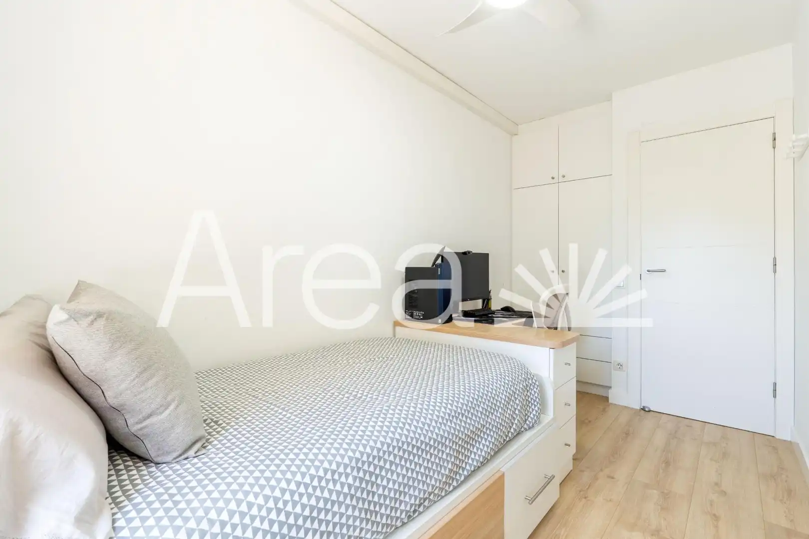 Bedroom of Flat for sale in Mataró  with Air Conditioner, Heating and Terrace