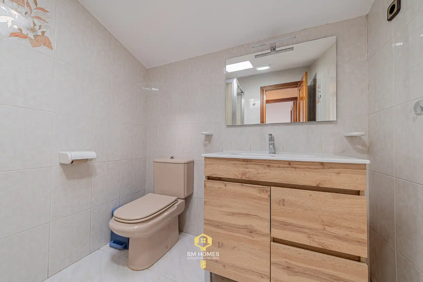 Bathroom of Attic for sale in San Fernando de Henares  with Air Conditioner, Heating and Terrace