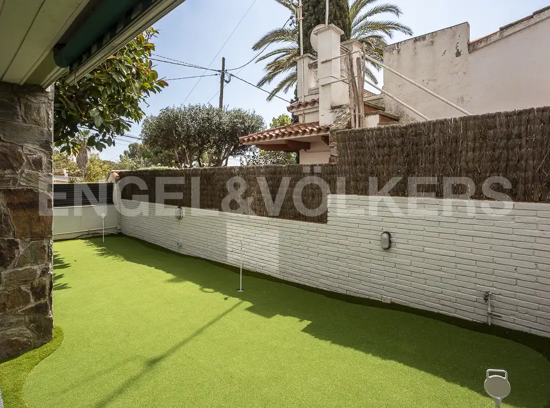 Exterior view of Houses for sale in Castelldefels  with Air Conditioner, Heating and Private garden