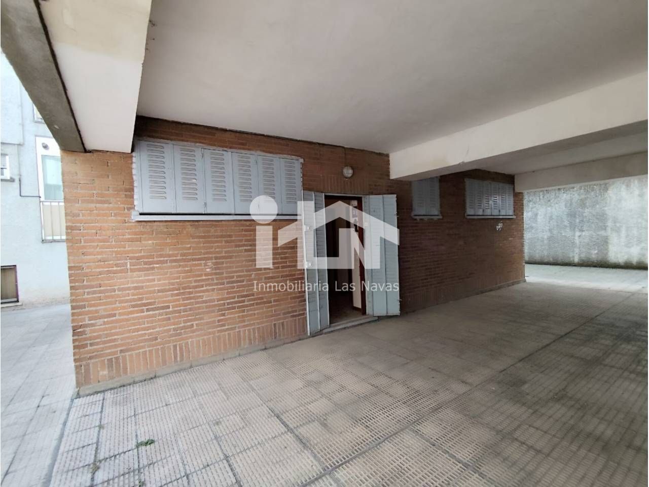 Pis en venda en Las Navas del Marqués  amb Parquet i Traster