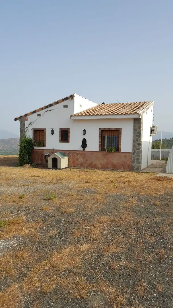 Vista exterior de Finca rústica en venta en Alozaina con Aire acondicionado, Calefacción y Jardín privado