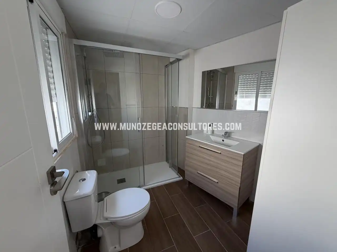 Bathroom of Houses for rent in Lucena  with Air Conditioner and Terrace