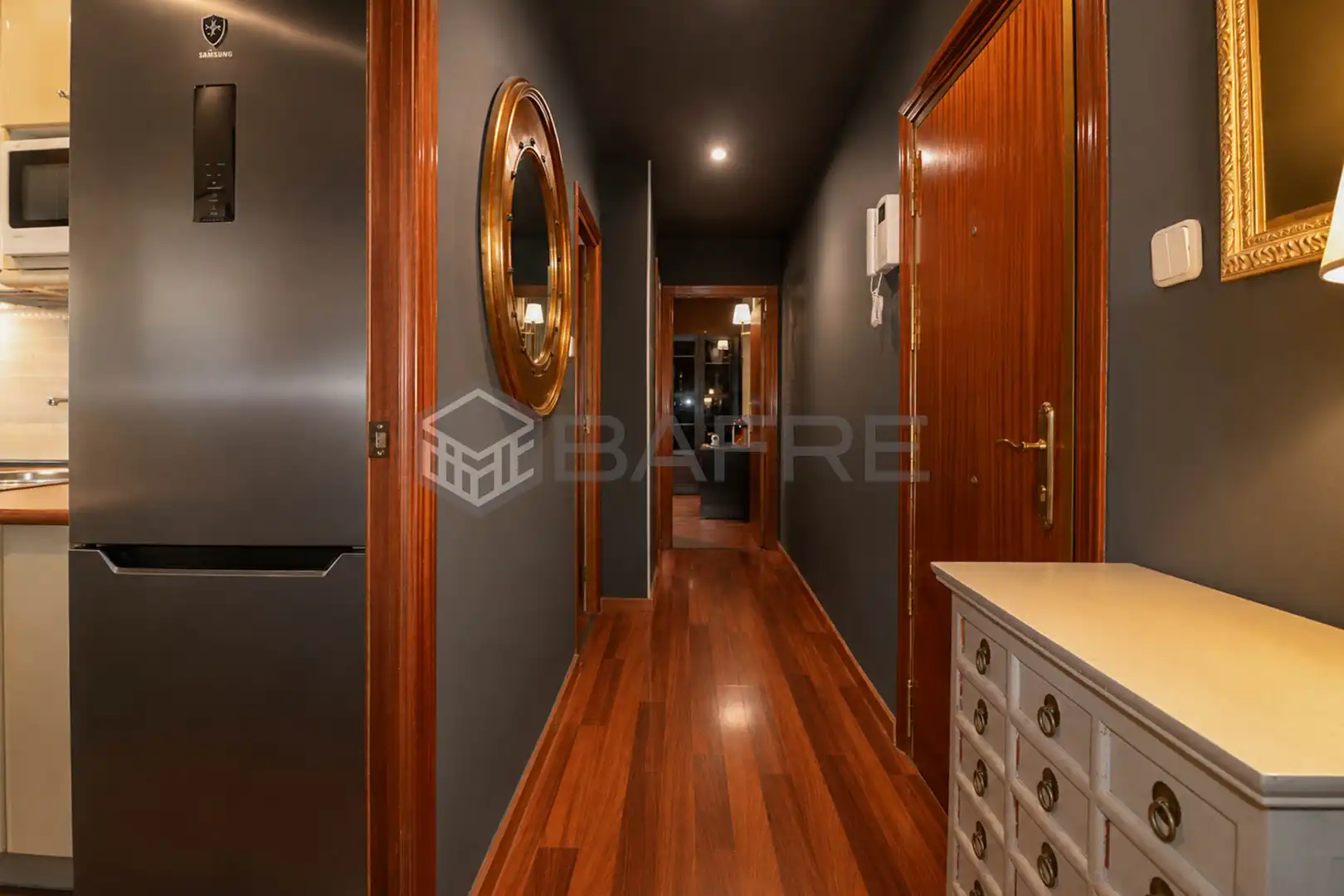 Flat for sale in Madrid  with Air Conditioner and Balcony