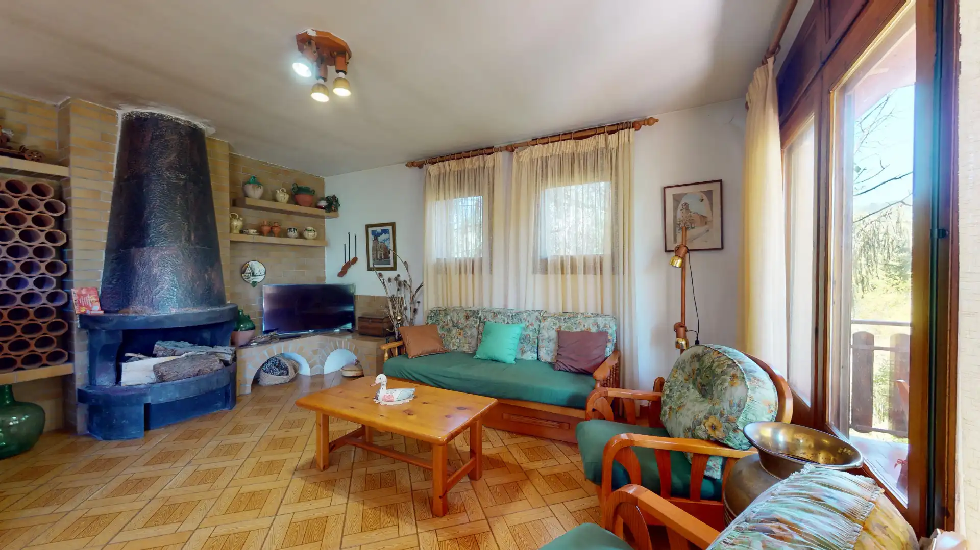 Sala d'estar de Casa o xalet en venda en Prades amb Calefacció, Jardí privat i Terrassa