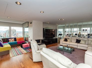 Piso con ascensor en venta en Carrer de Girona