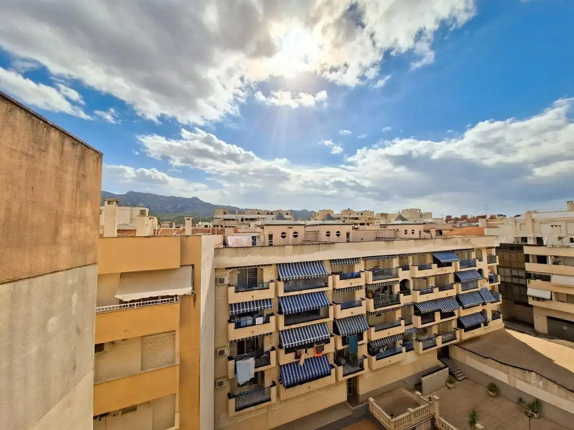 Vista exterior de Àtic en venda en La Ràpita amb Piscina comunitària