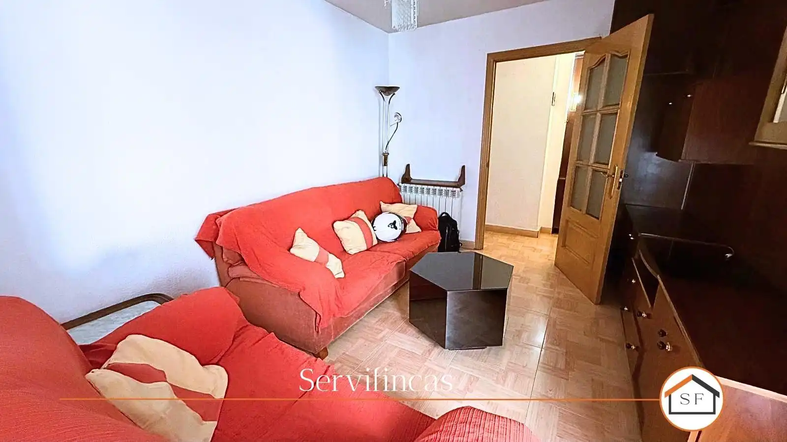 Living room of Flat for sale in Madrid  with Air Conditioner, Heating and Parquet flooring