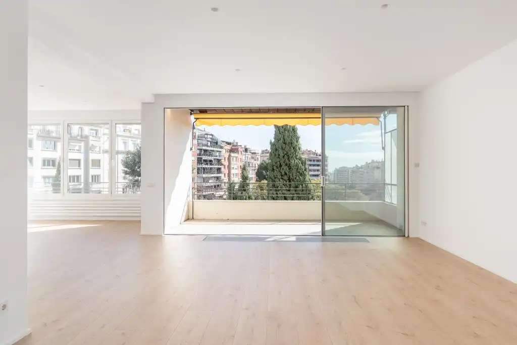 Sala de estar de Apartamento en venta en  Barcelona Capital con Aire acondicionado, Calefacción y Terraza