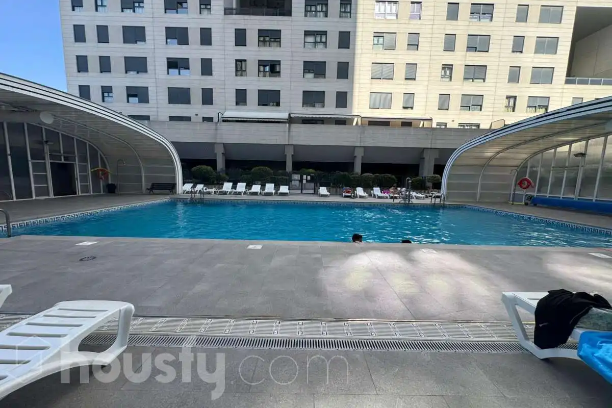 Piscina de Piso de alquiler en Coslada con Aire acondicionado, Calefacción y Parquet