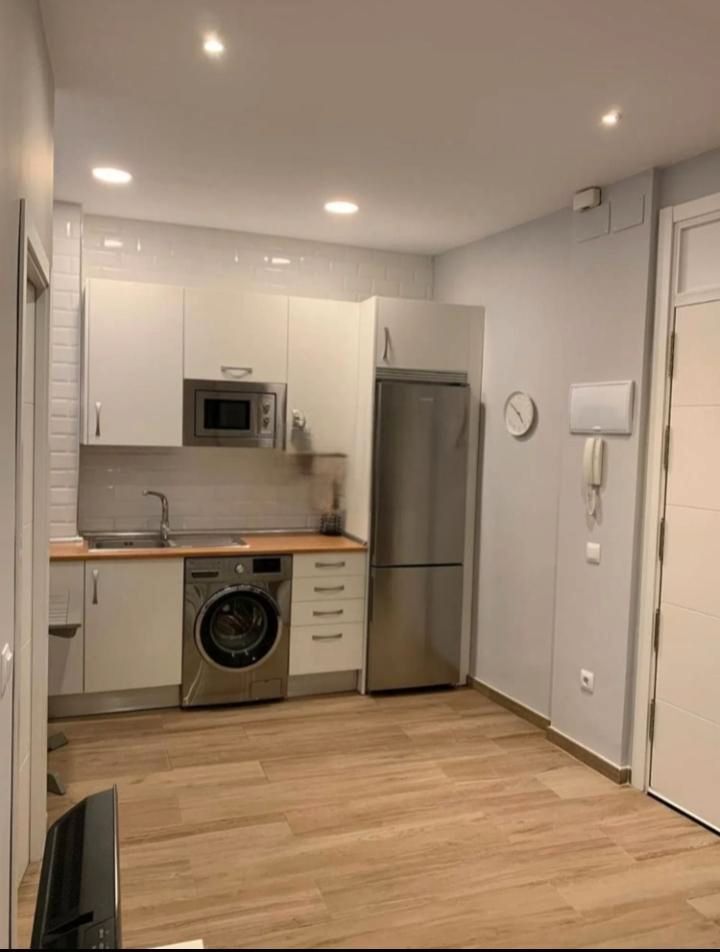Kitchen of Flat for rent in  Madrid Capital  with Furnished