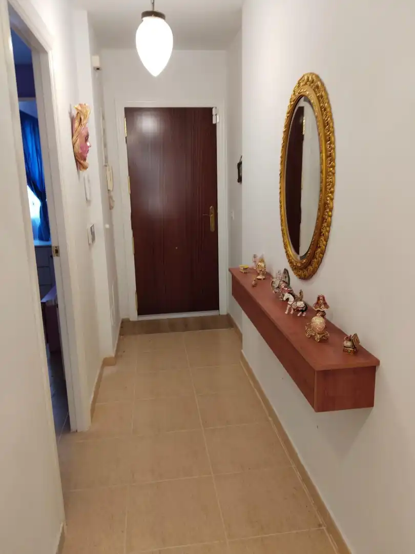 Wohnung zum Verkauf in Altea mit Klimaanlage, Privatgarten und Terrasse