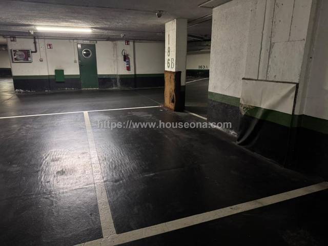 Garaje en Alquiler en Ensanche - Moyua - Diputación