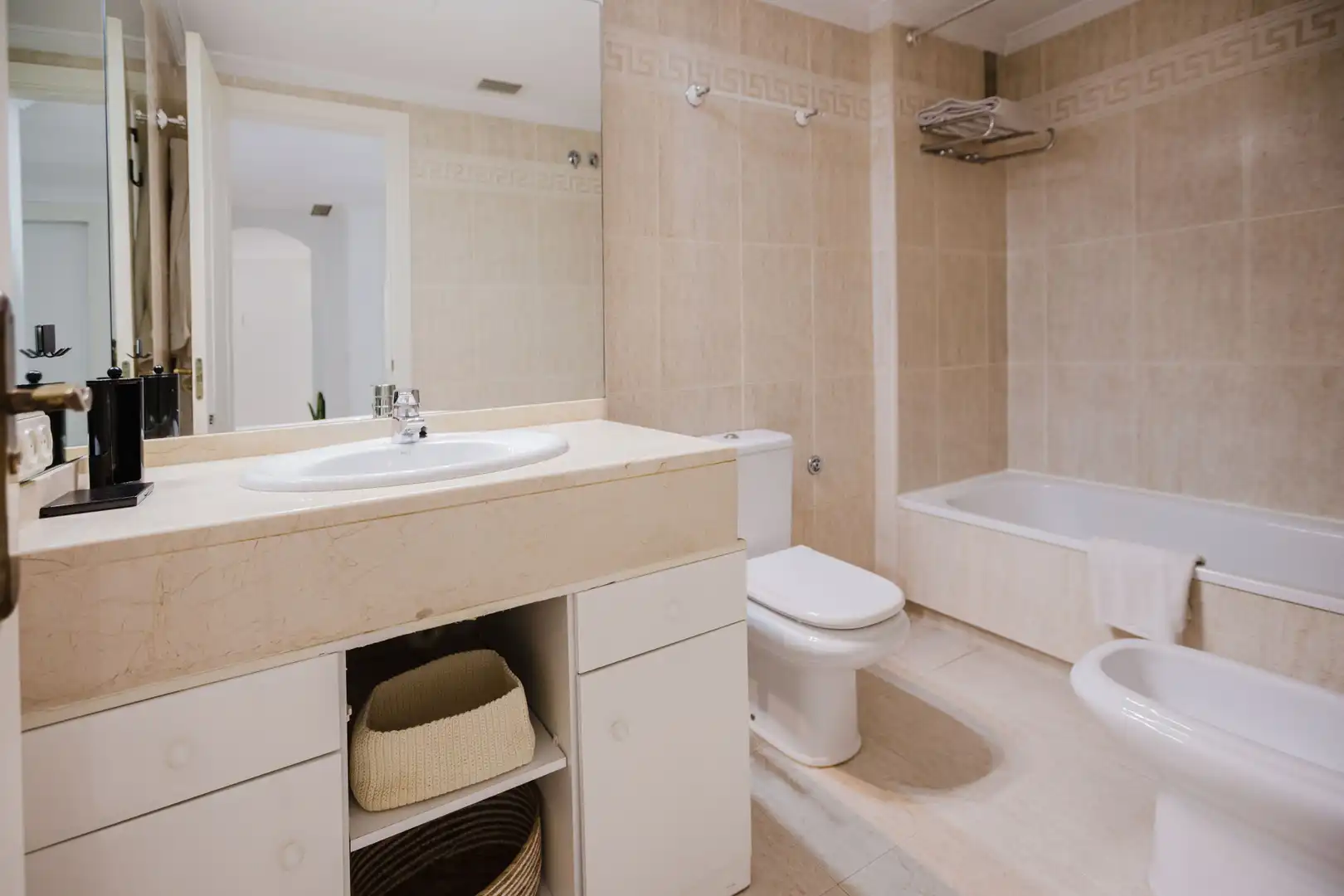 Apartamento con piscina en venta en Milla de Oro, imagen 24