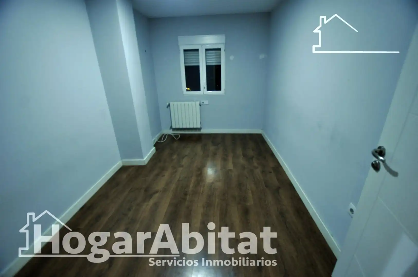 Bedroom of Flat for sale in Valencia  with Air Conditioner, Heating and Parquet flooring