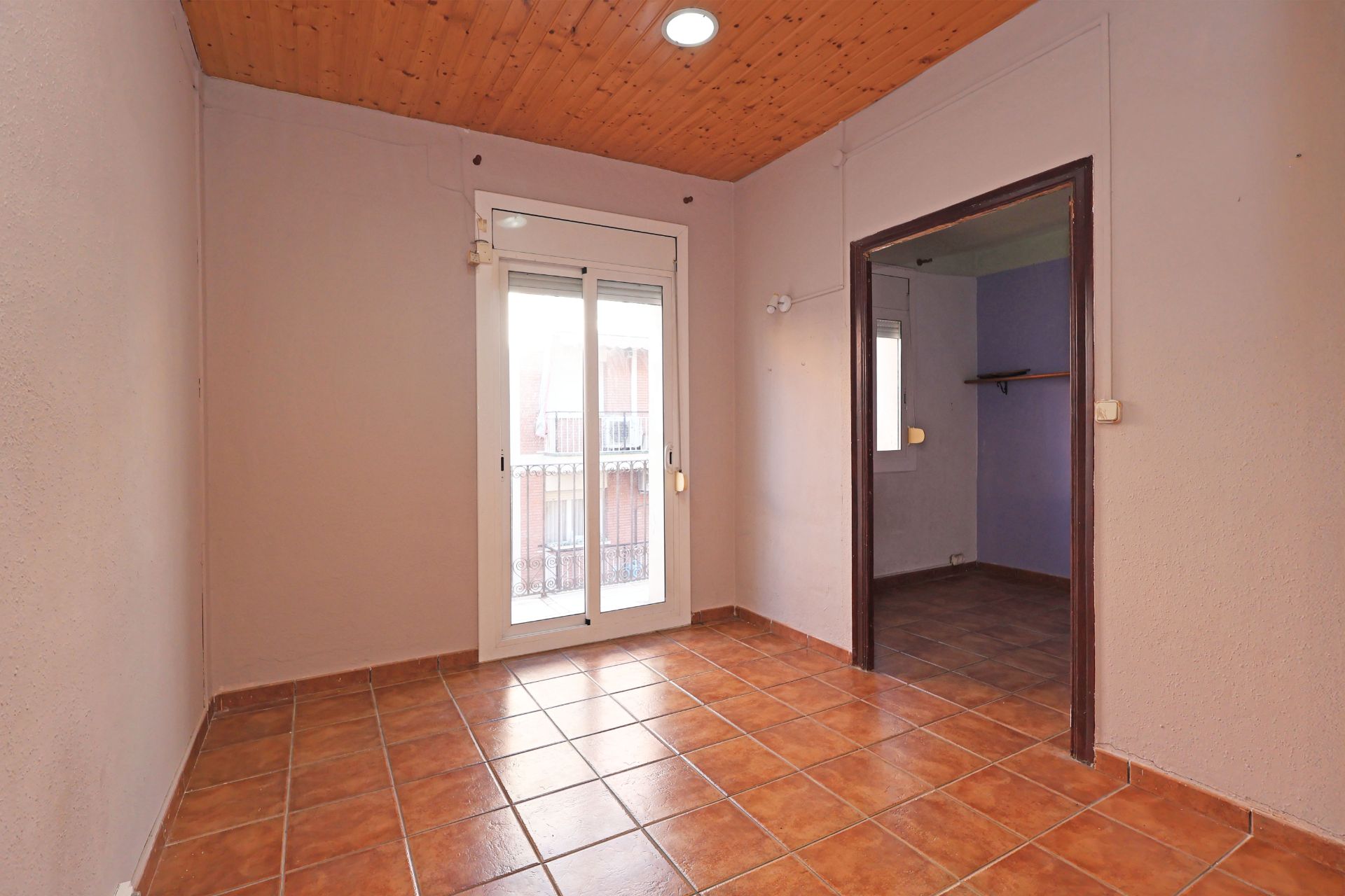 Dormitori de Pis en venda en  Barcelona Capital amb Forn i Balcó