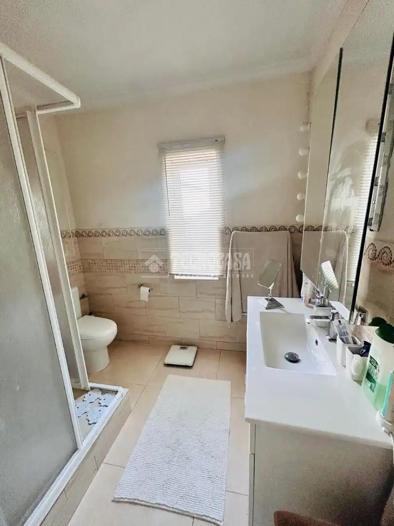 Bathroom of Houses for sale in Chinchón