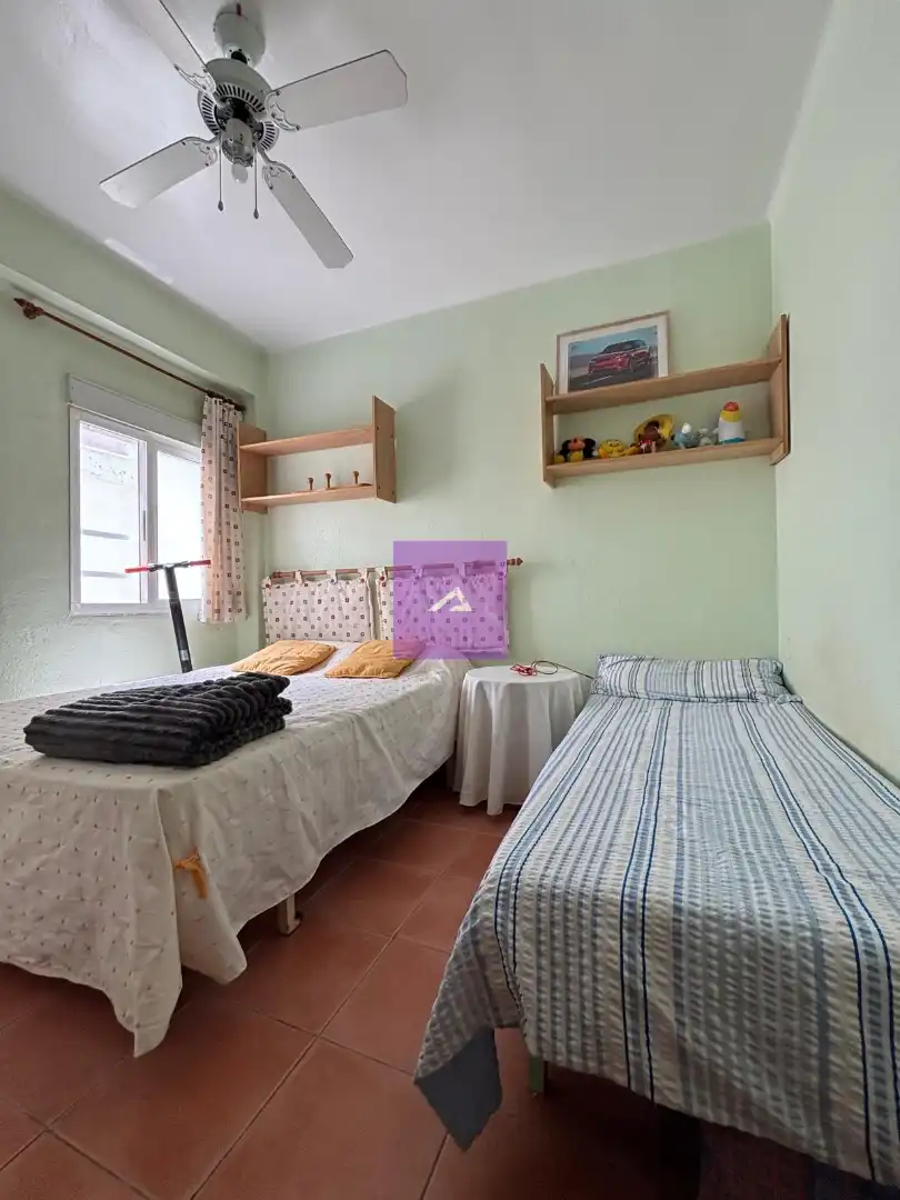Dormitori de Apartament en venda en Sueca amb Aire condicionat, Terrassa i Moblat