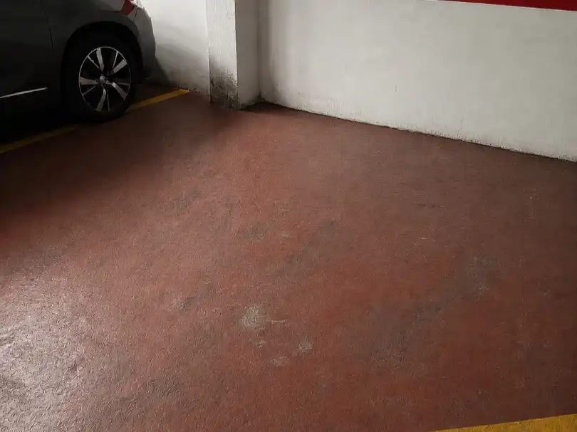 Parkplatz von Garage zur Miete in Valencia