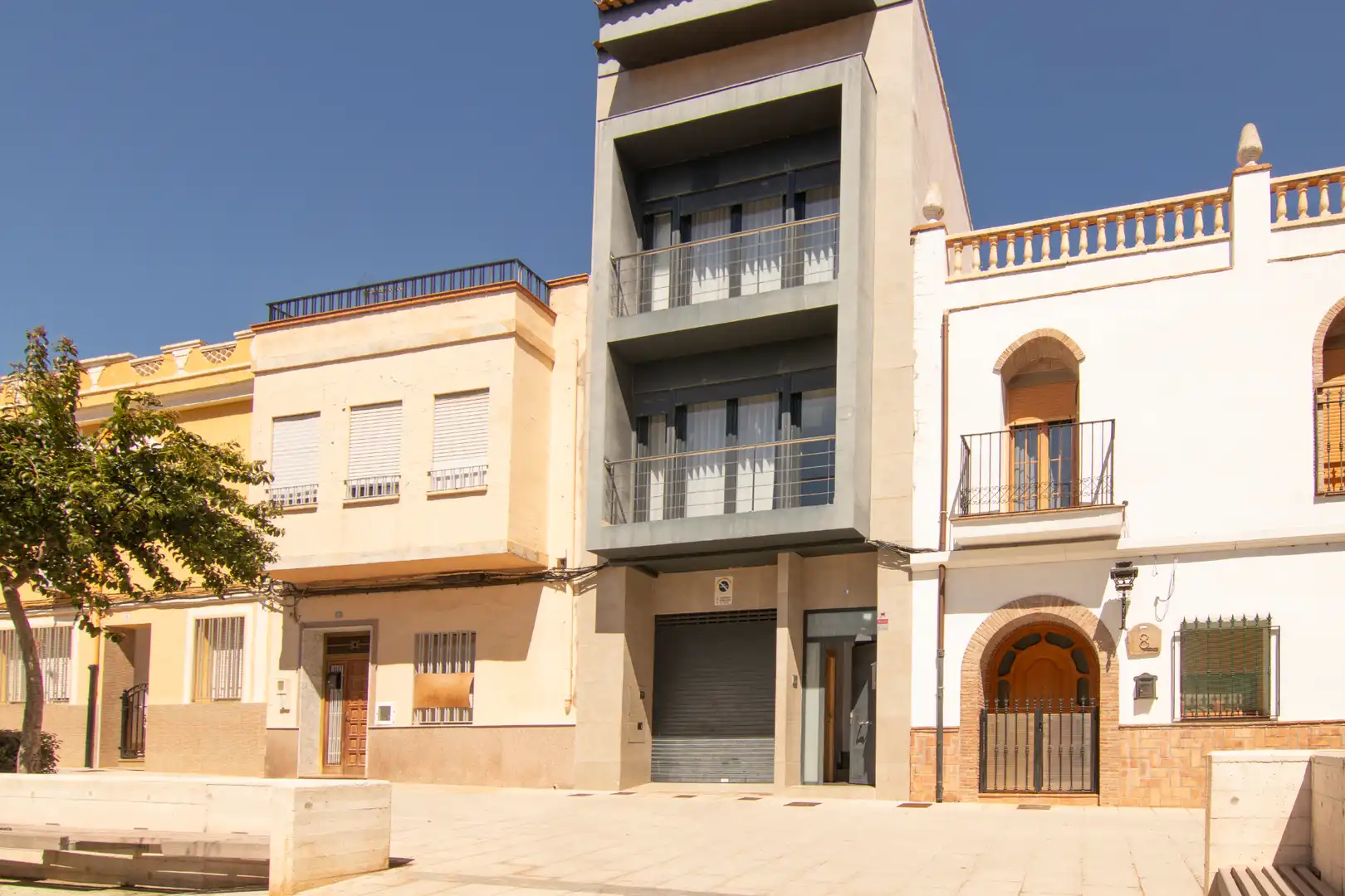 Vista exterior de Casa adosada en venda en La Vall d'Uixó amb Calefacció, Terrassa i Forn