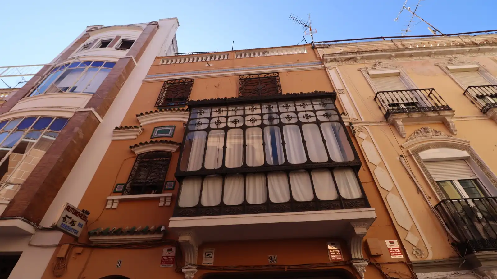 Vista exterior de Edificio en venta en Badajoz