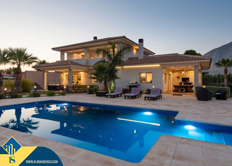 Piscina de Casa o chalet en venta en Alicante / Alacant con Terraza, Piscina y Amueblado