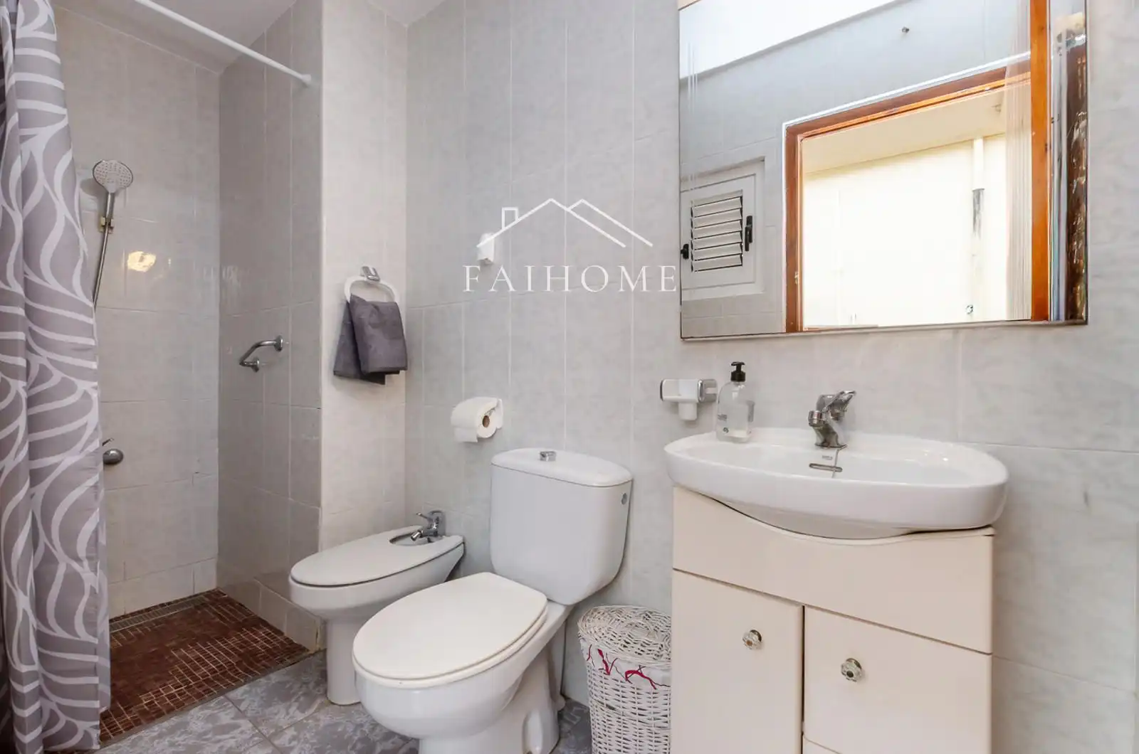 Baño de Casa o chalet en venta en Lliçà d'Amunt con Aire acondicionado, Calefacción y Parquet
