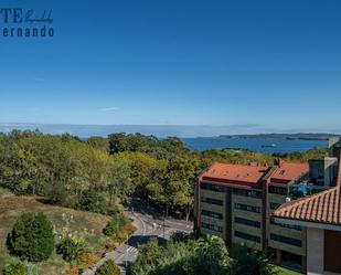 Vista exterior de Àtic en venda en Santander amb Terrassa