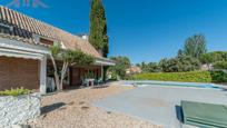 Jardí de Casa o xalet en venda en Tres Cantos amb Aire condicionat, Terrassa i Piscina