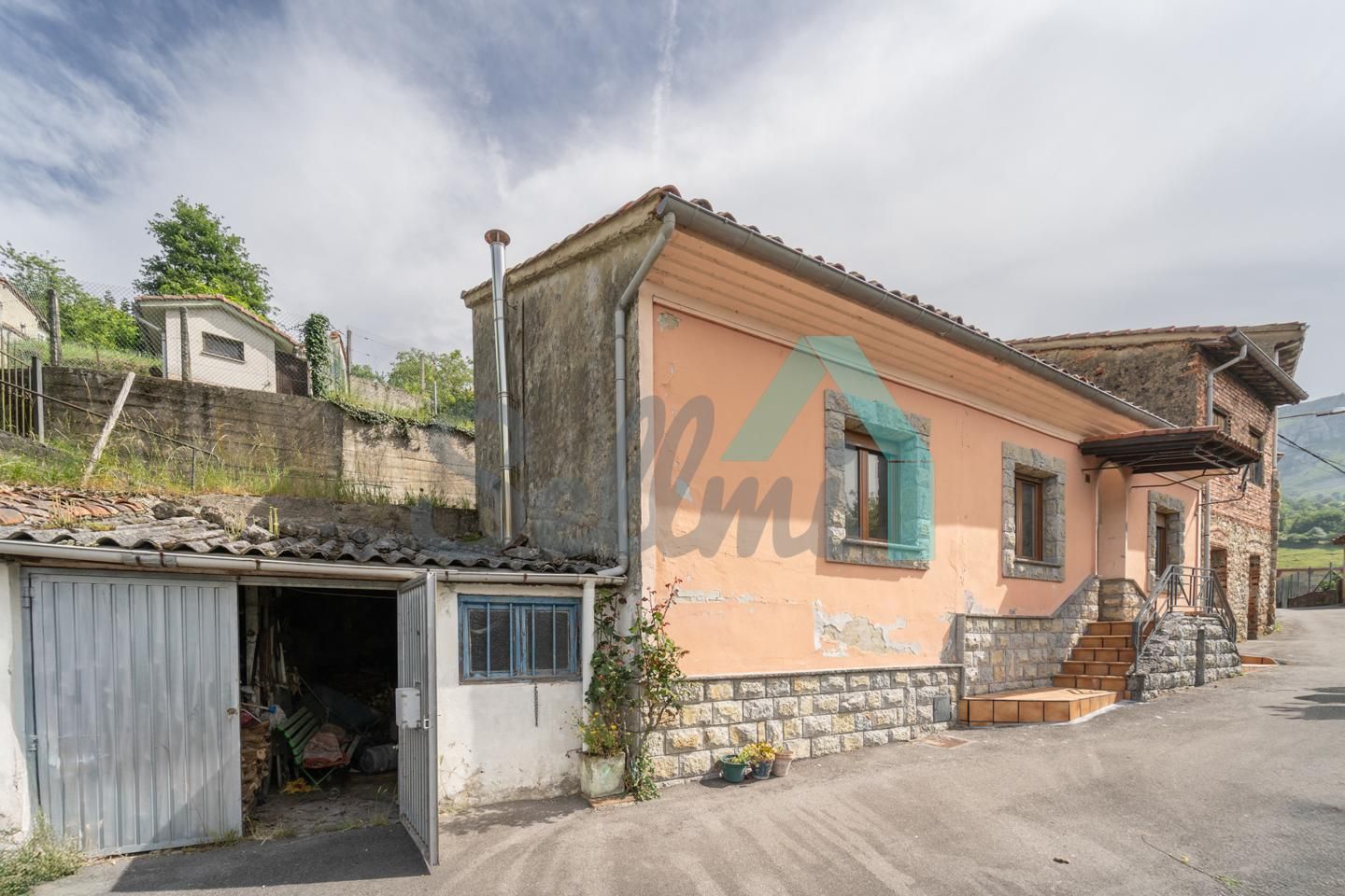 Exterior view of House or chalet for sale in Laviana  with Heating and Storage room