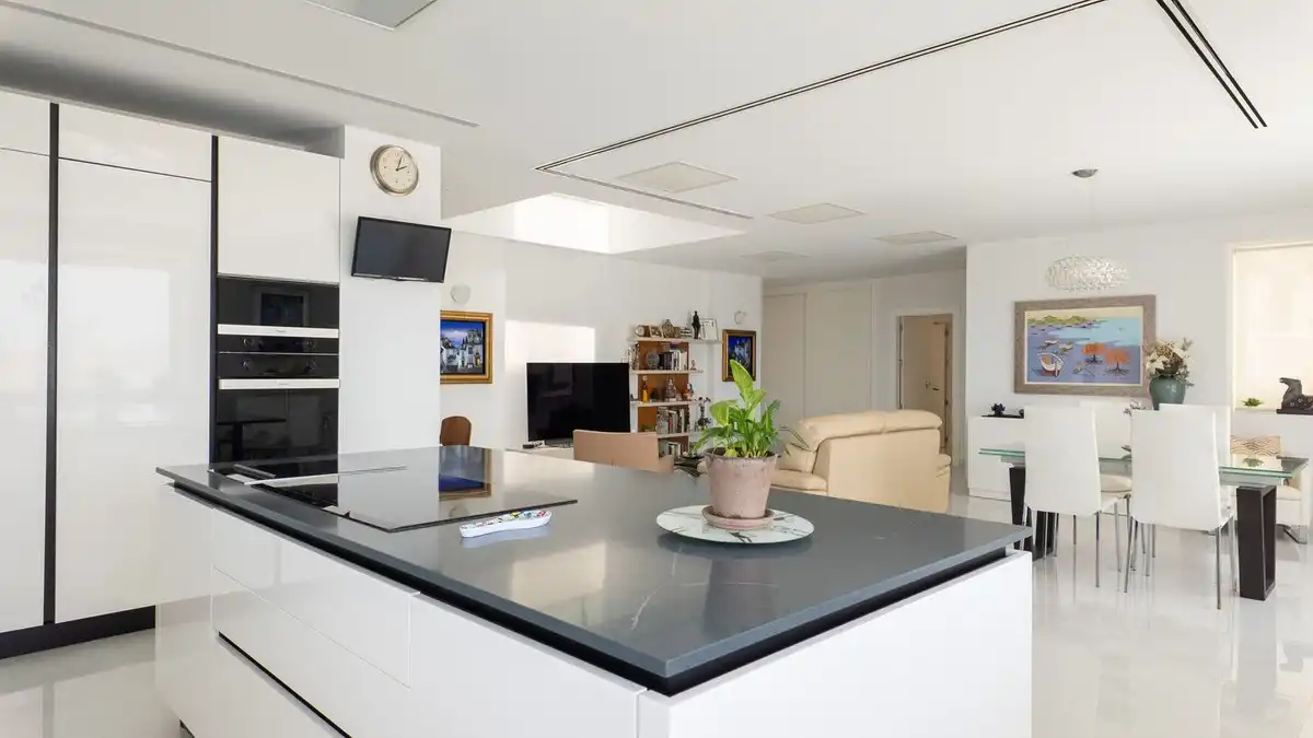 Cocina de Casa o chalet en venta en Málaga con Aire acondicionado, Calefacción y Piscina