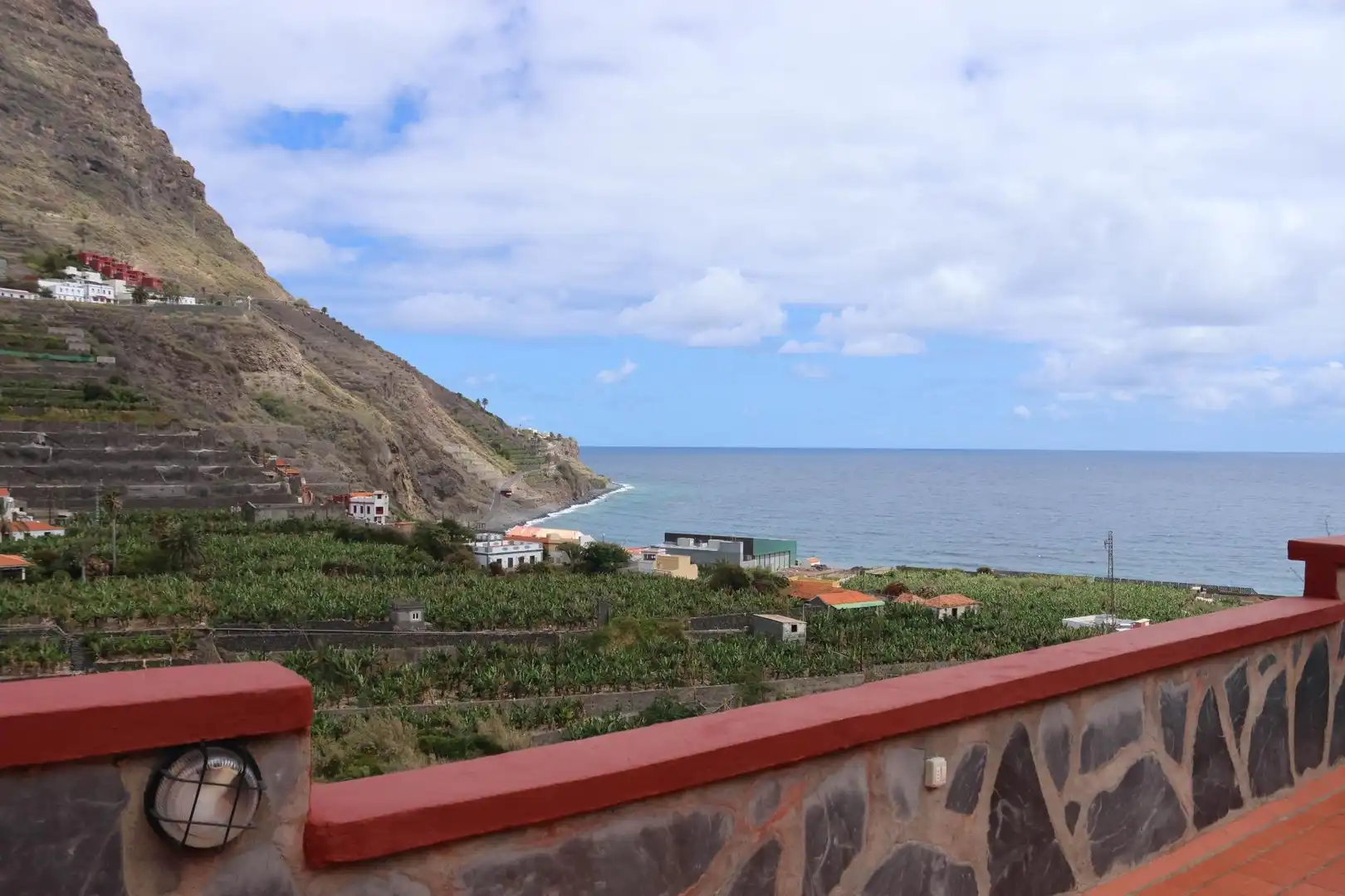 Vista exterior de Finca rústica en venta en Hermigua con Jardín privado, Terraza y Amueblado