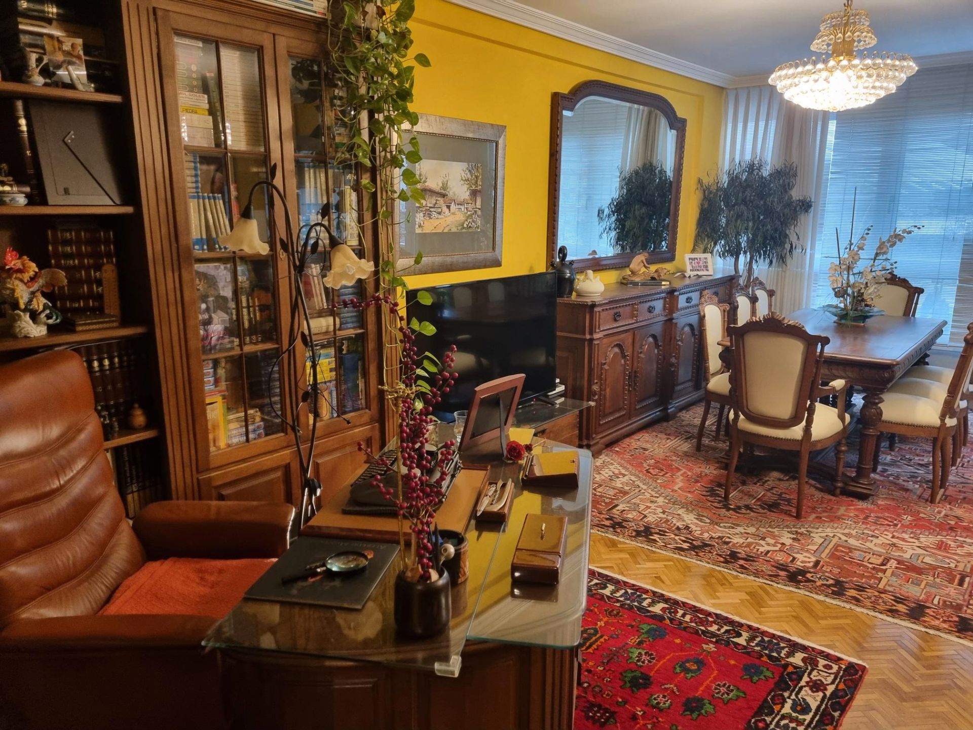 Living room of Flat for sale in Oviedo   with Heating, Parquet flooring and Terrace