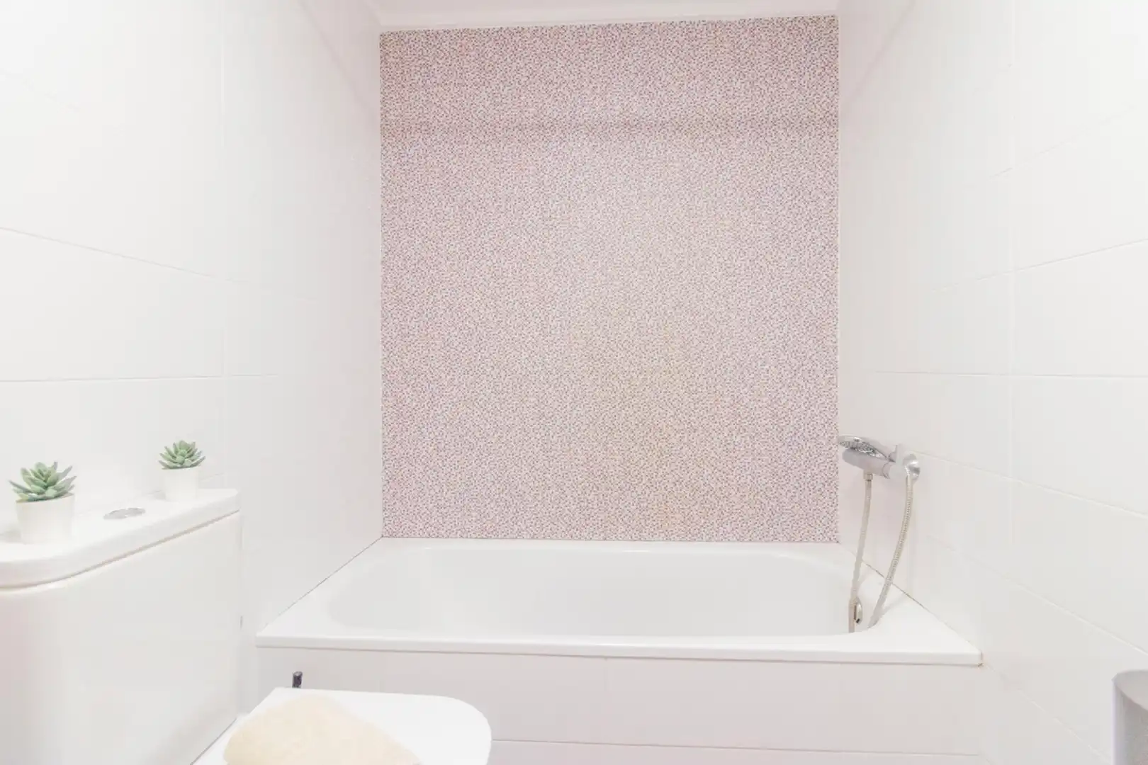 Bathroom of Flat for sale in Faura  with Air Conditioner and Heating