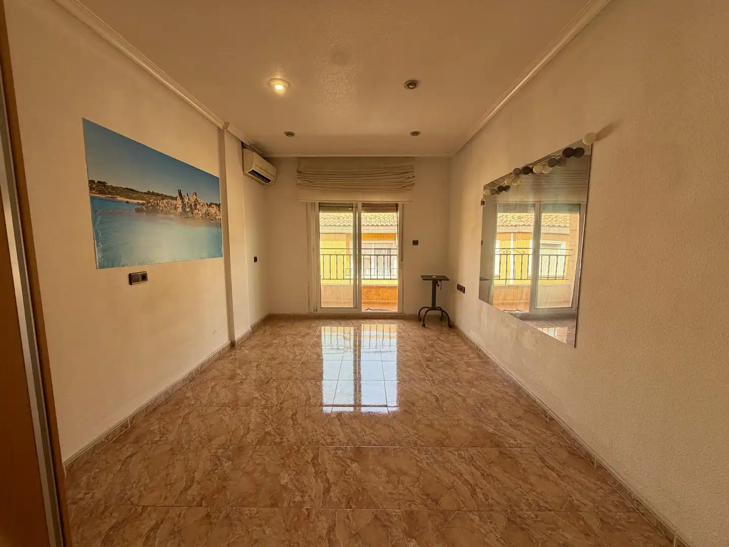 Houses for sale in Catral  with Air Conditioner, Terrace and Furnished