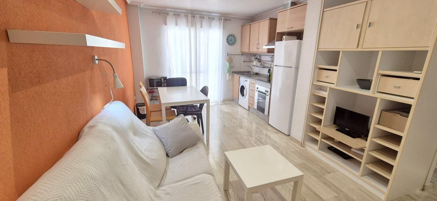 Exterior view of Flat for sale in Elche / Elx  with Air Conditioner, Storage room and Furnished