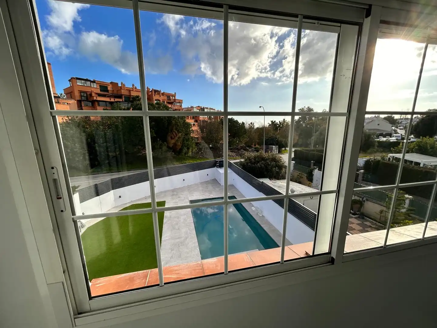 Swimming pool of Houses for sale in Marbella  with Air Conditioner, Heating and Private garden