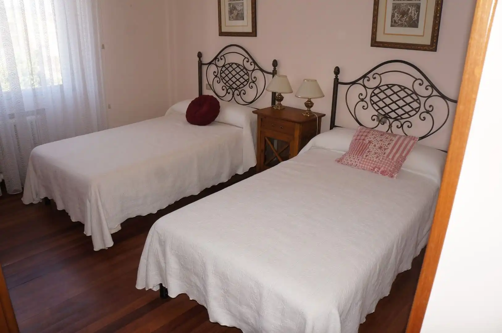 Dormitori de Casa o xalet en venda en Entrena amb Terrassa