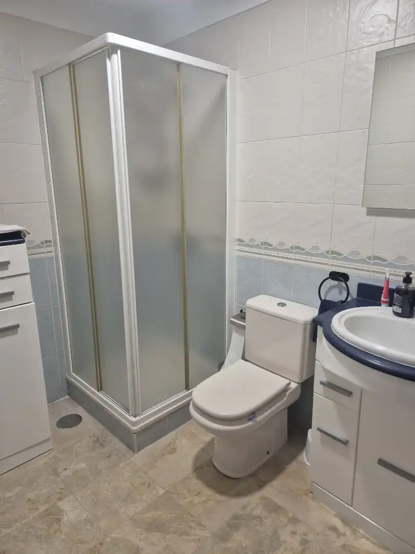 Bathroom of Flat for rent in Santa Cruz de Tenerife  with Furnished, Oven and Washing machine