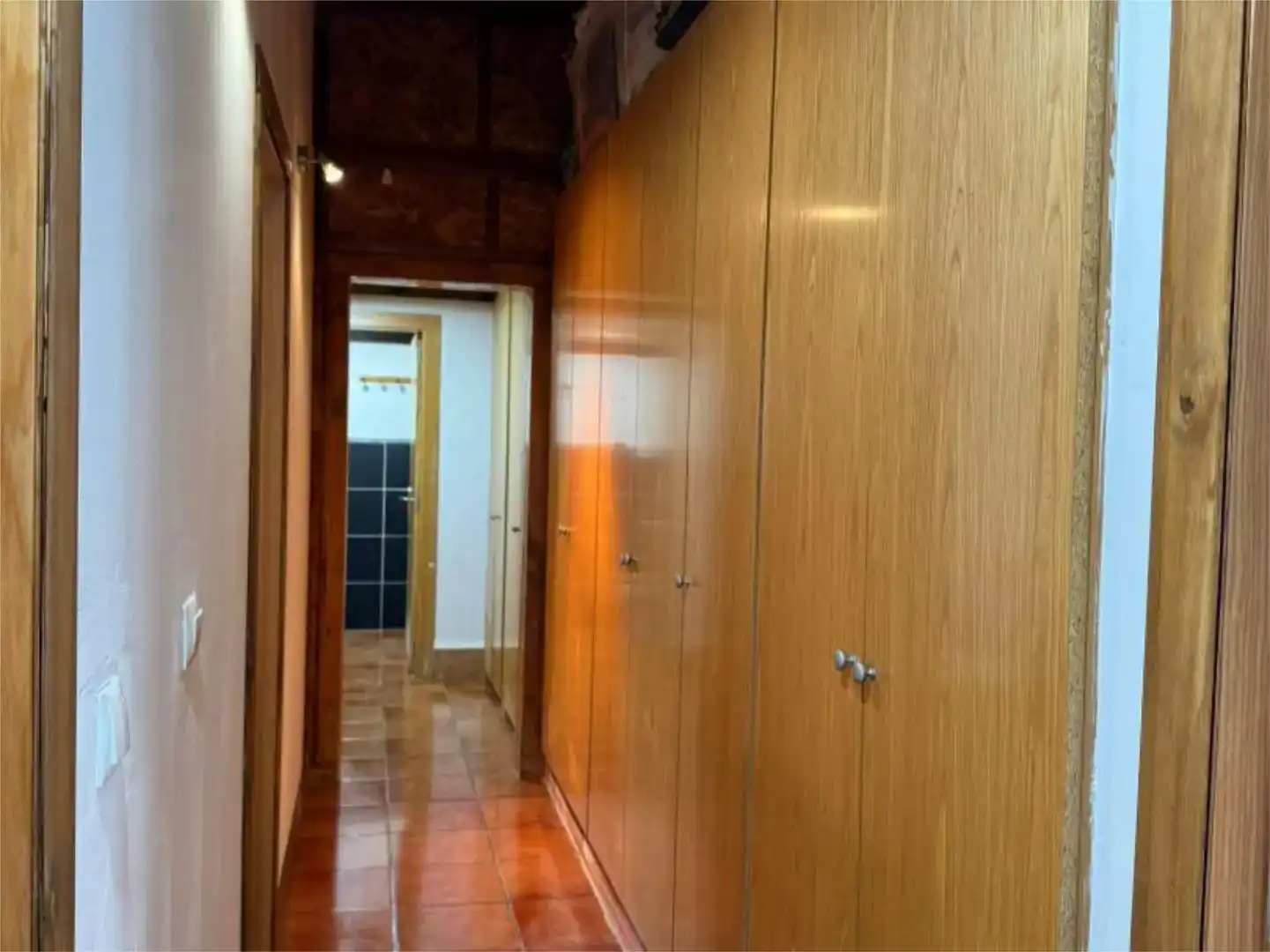Flat for sale in Potries  with Air Conditioner, Private garden and Storage room
