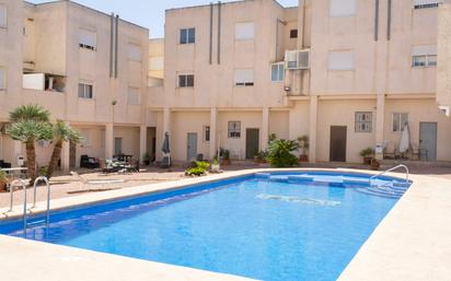 Piscina de Casa adosada en venda en Hondón de los Frailes amb Calefacció, Balcó i Piscina comunitària